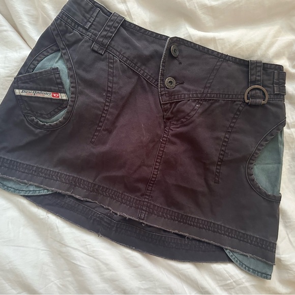 Vintage Diesel Denim Mini Skirt in Black, Size 28, Unique Design - Picture 2 of 8